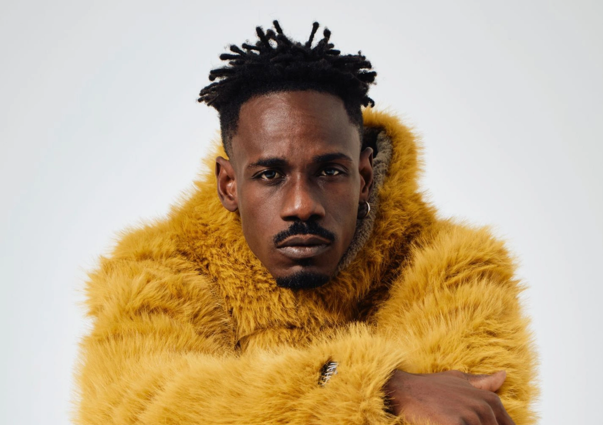 Güçlü Siluet: Cesur ve Zamansız Bir Look